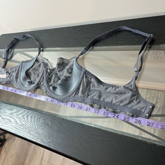 Victoria's Secret Women's Dream Angels Semi Sheer Lace Bra Gray Size 34D/D75 - Picture 9 of 11